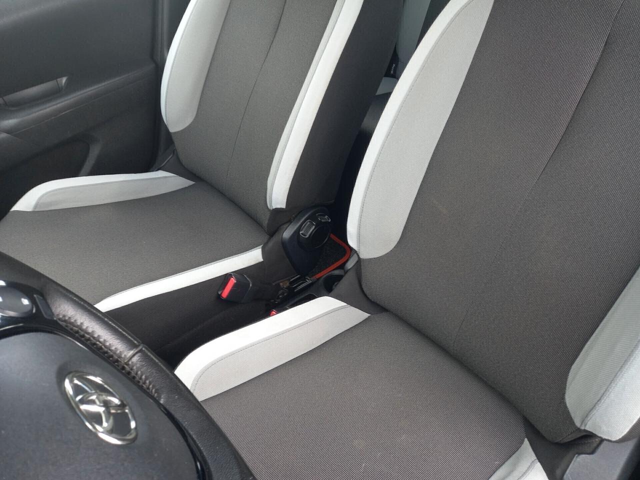Toyota Aygo 1.0 x-cool 69cv 5 porte Full 2016