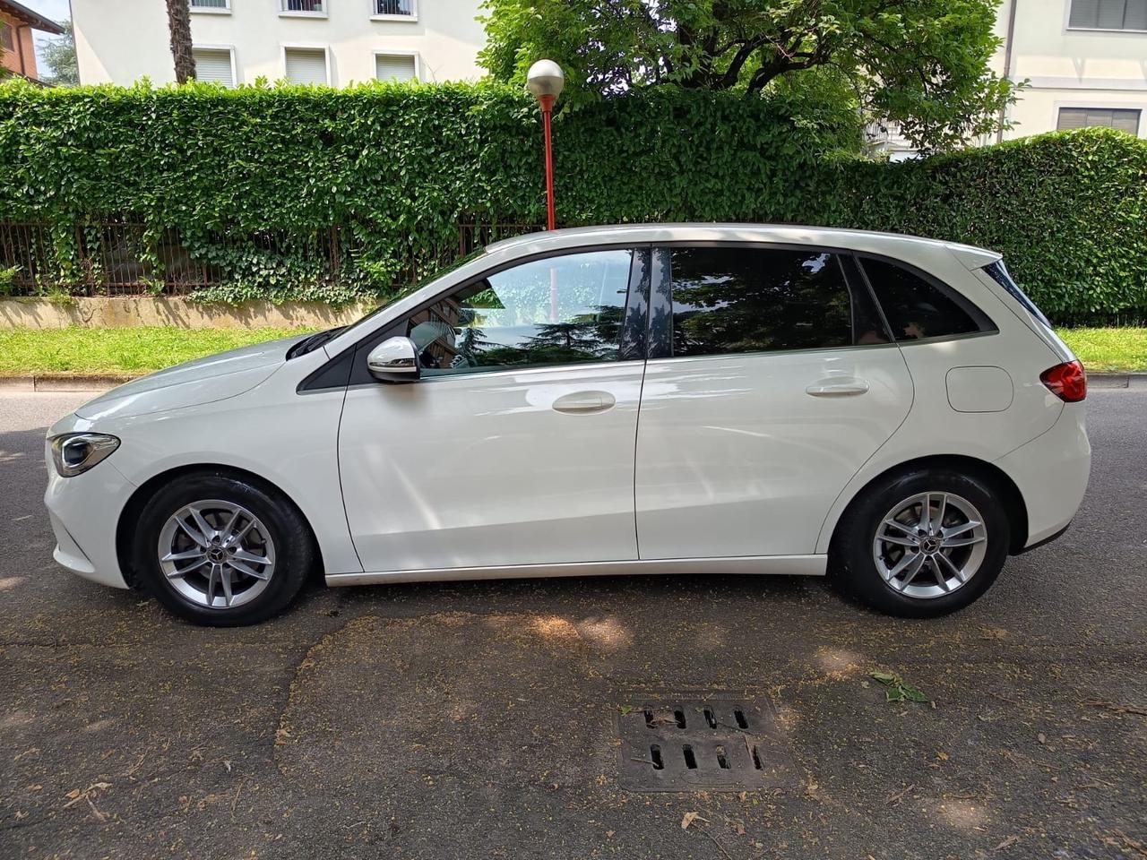 Mercedes-benz B 180 B 180 d Automatic Premium