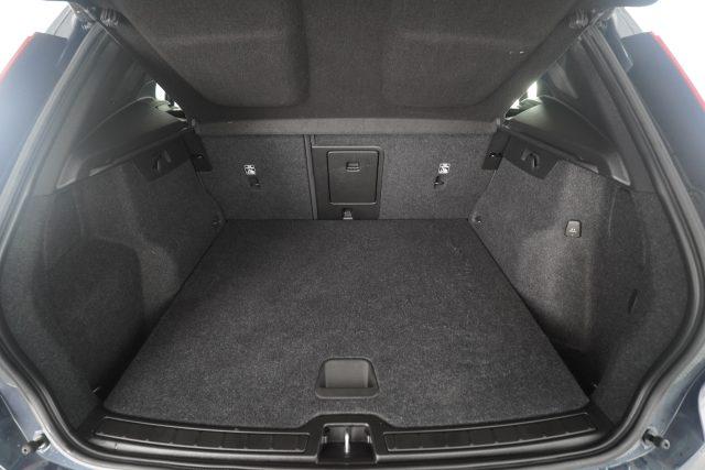 VOLVO XC40 XC40 T2 Geartronic Momentum Pro