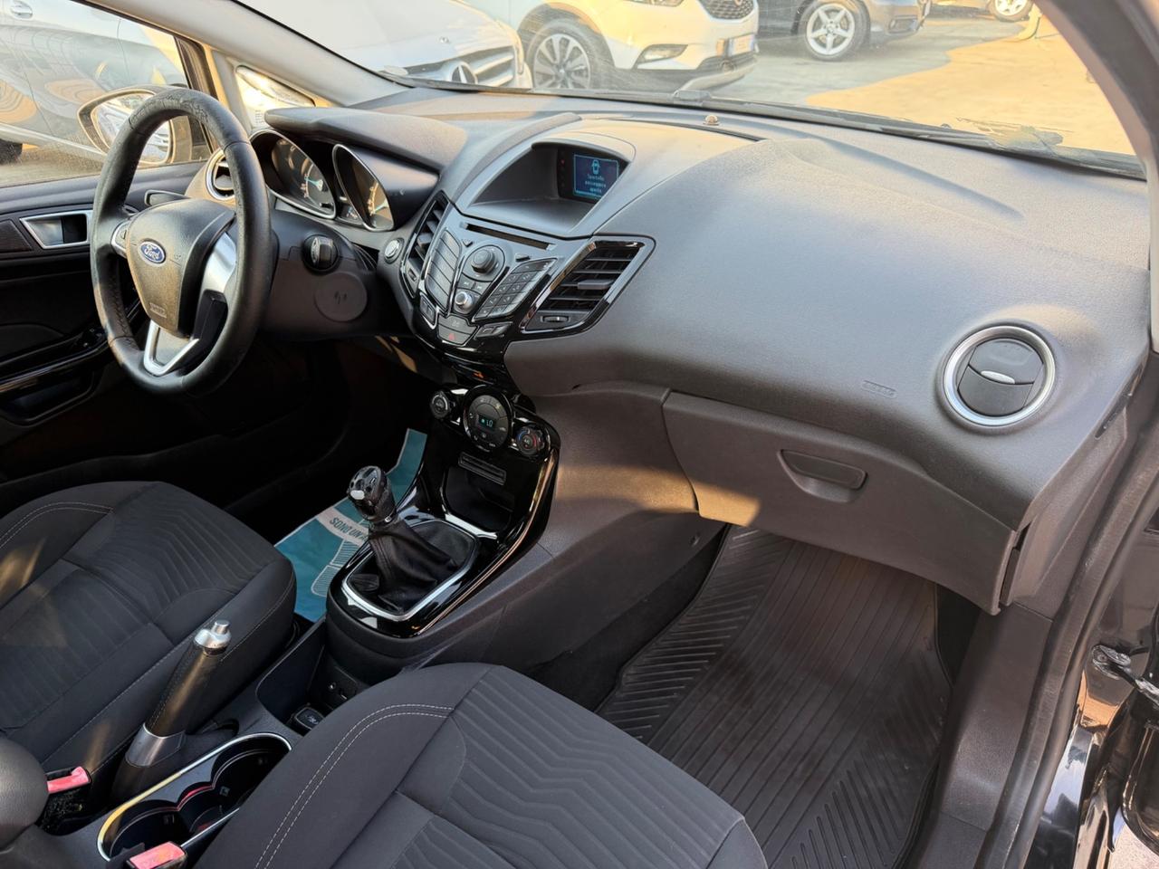 Ford Fiesta 1.5 TDCi 75CV 5 porte Titanium