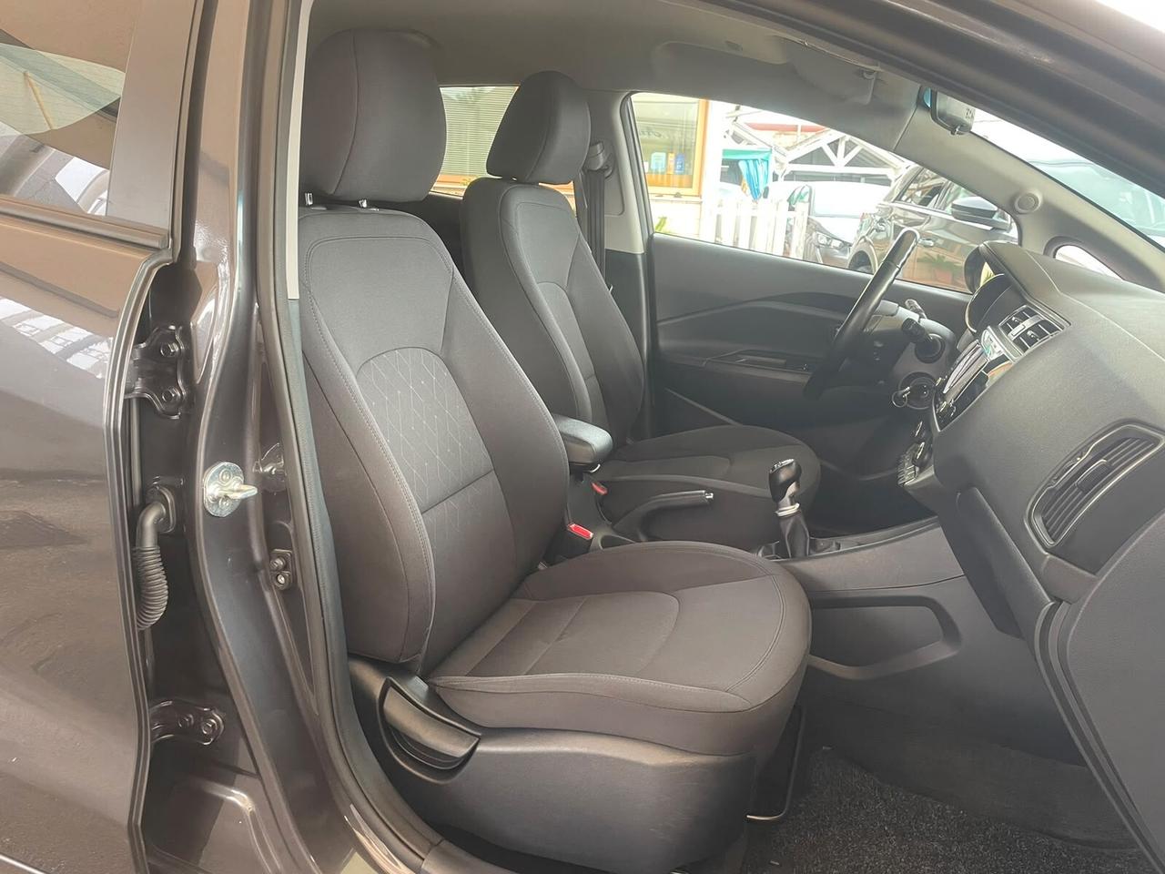 Kia Rio 1.4 CRDi 5p.S&S High Tech