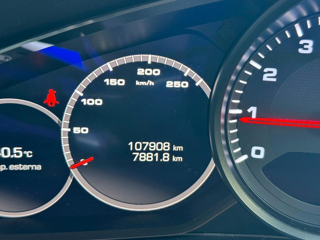 Porsche Cayenne 3.0 V6 340cv