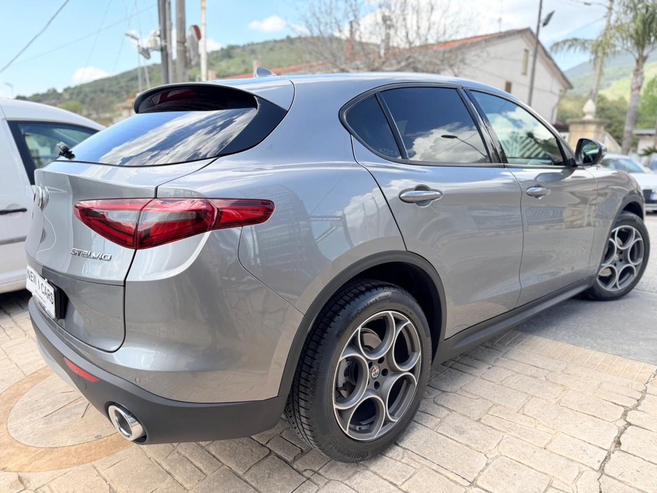 Alfa Romeo Stelvio 2.2 Turbodiesel 190 CV AT8 Q4 Business