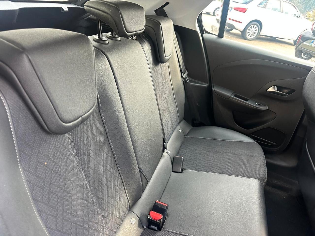 Opel Corsa 1.2 Elegance NEOPATENTATI