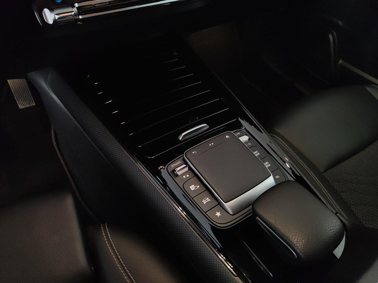 Mercedes-benz GLB 180 d Automatic Business
