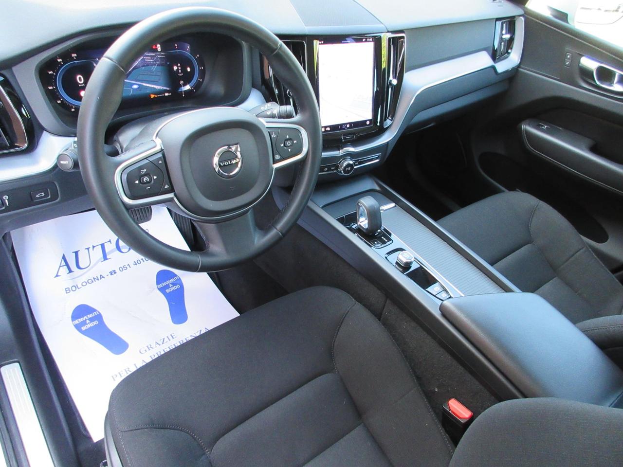 Volvo XC60 2.0 b4 Momentum auto