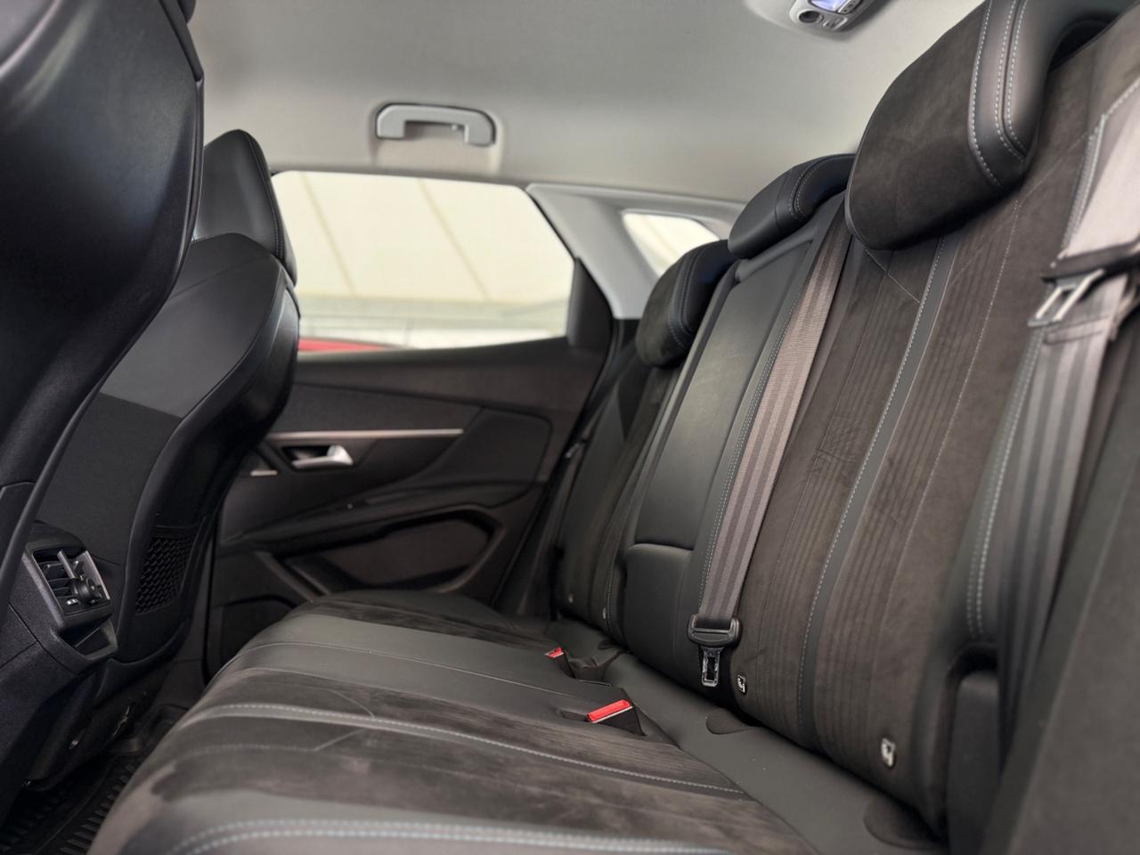 Peugeot 3008 BlueHDi 130 S&S EAT8 Crossway