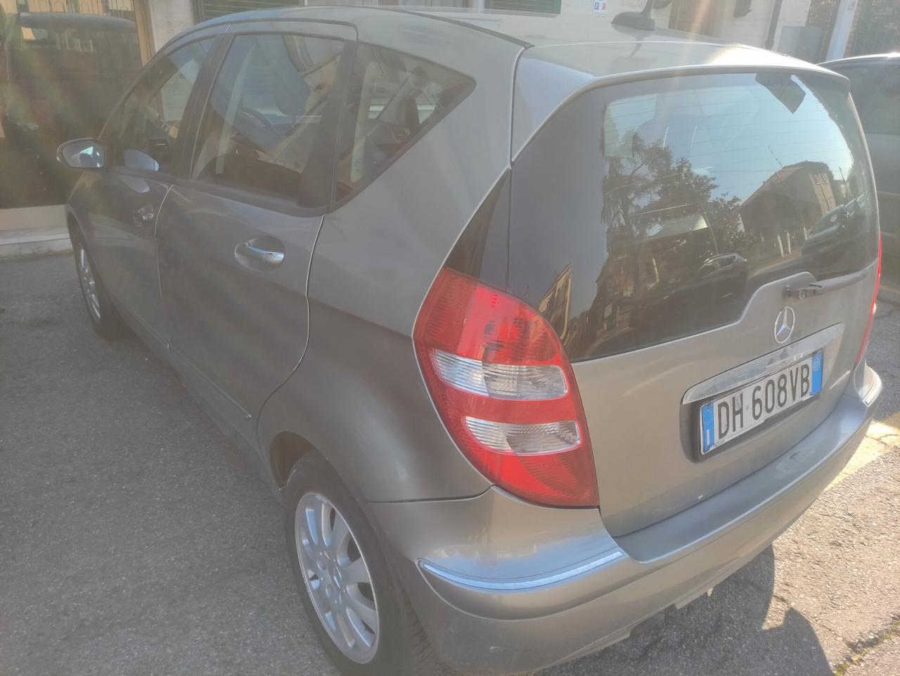 Mercedes-benz A 180 160 CDI Elegance