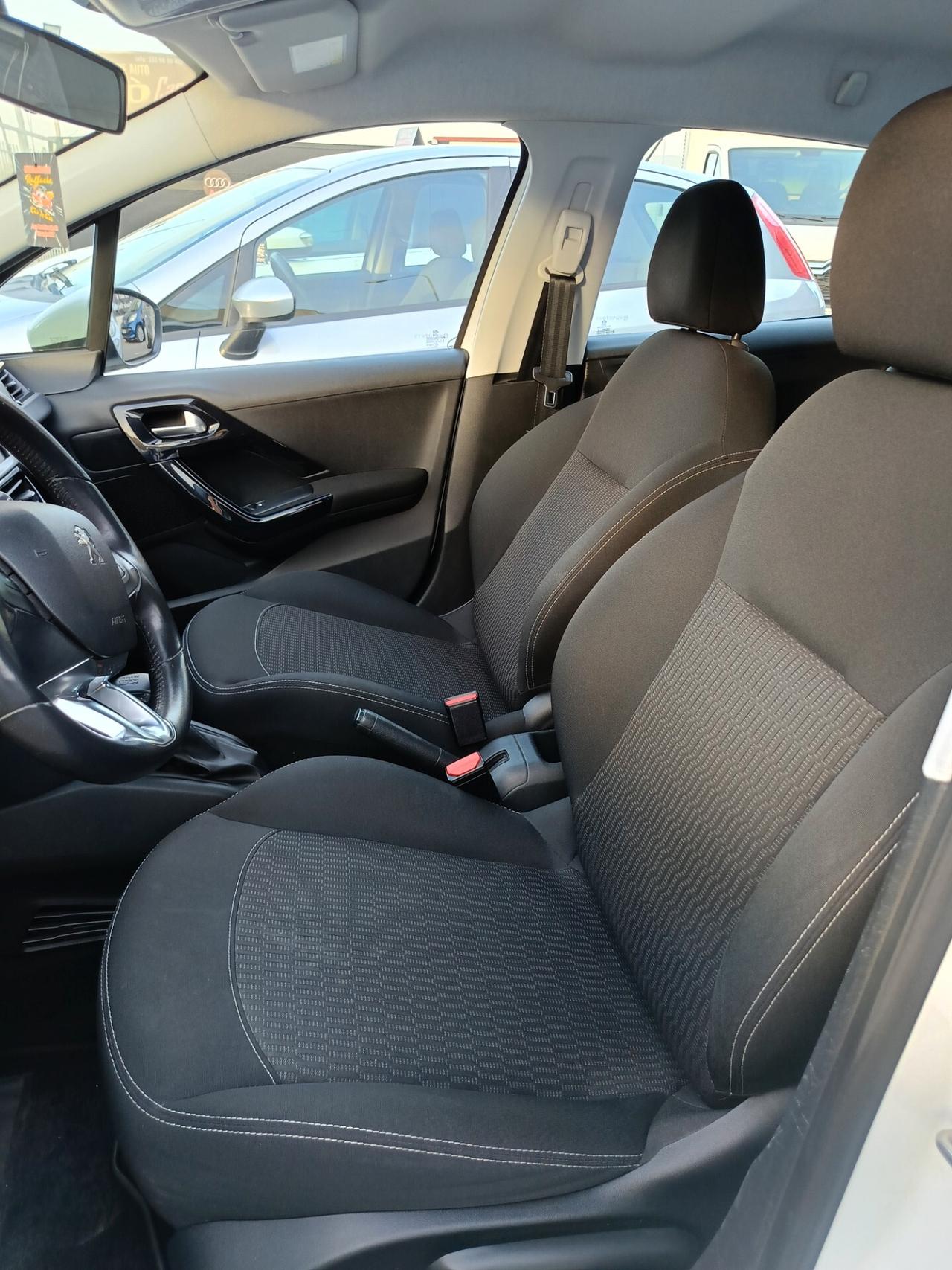 208 BlueHDi 75 5 porte Allure