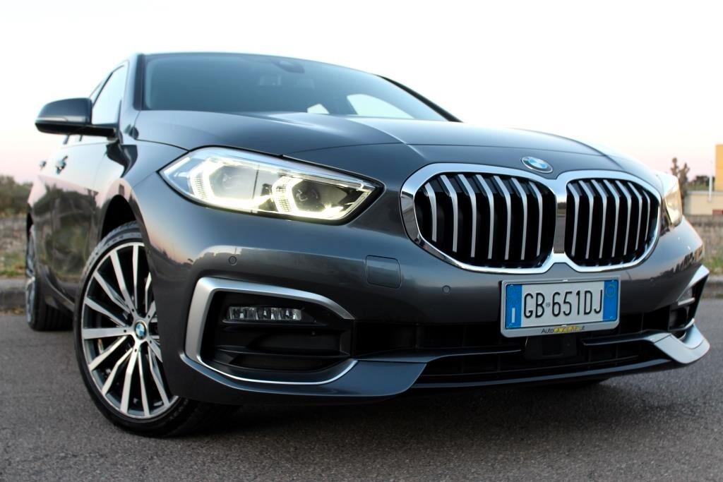 BMW 118 d Aut. *Pelle *Luci Ambiente *23.000 KM
