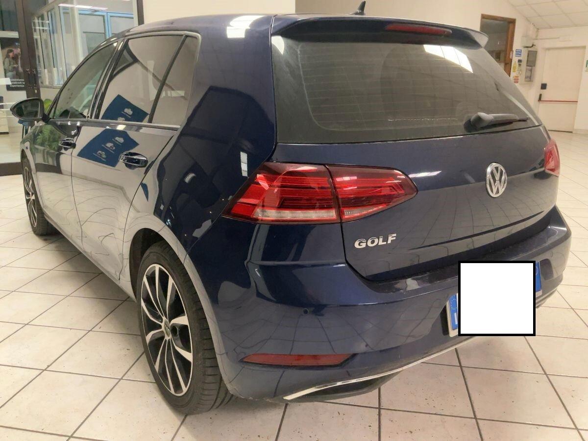 Volkswagen Golf 150CV DSG7