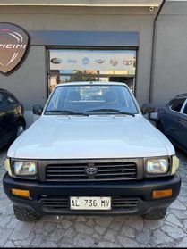 Toyota Hilux 2.4 diesel Pick-up