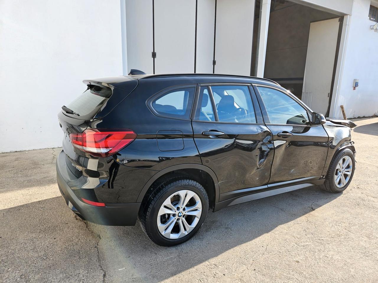 BMW X1 xdrive25e START - INCIDENTATA