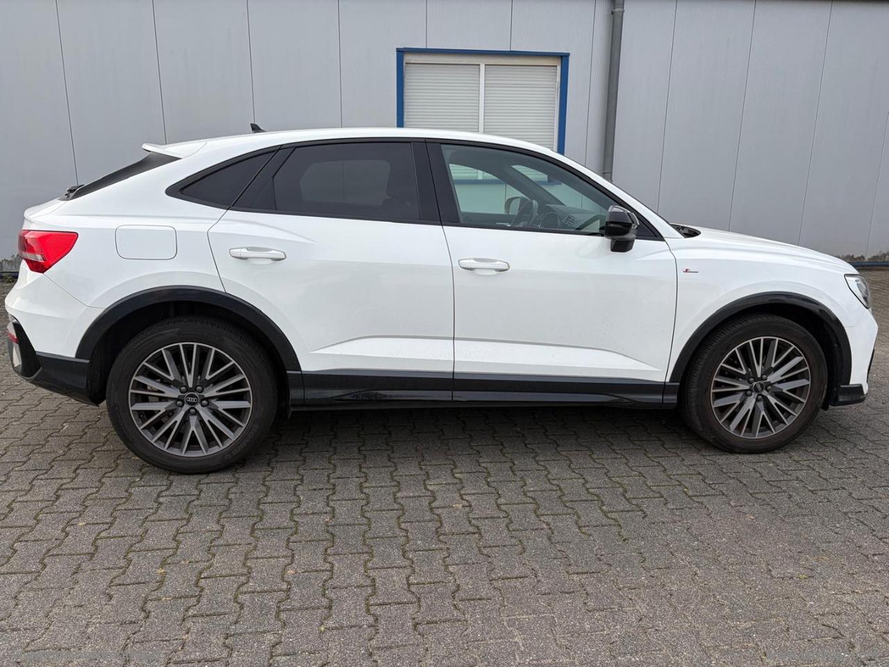 AUDI Q3 SPORTBACK 2.0TDI S-LINE