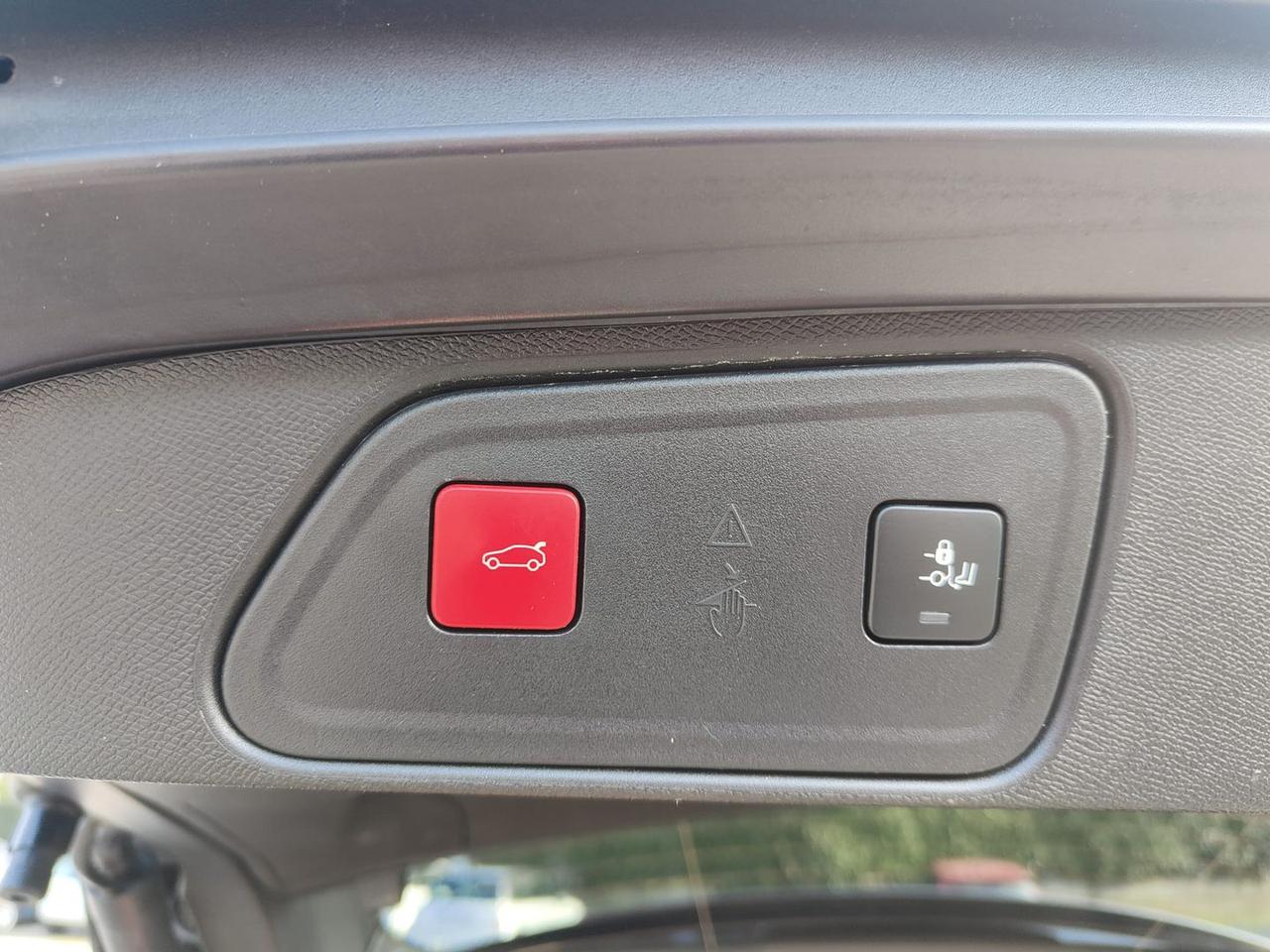 Peugeot 3008 GT 1.5 Blue HDI 130 EAT8 #9213