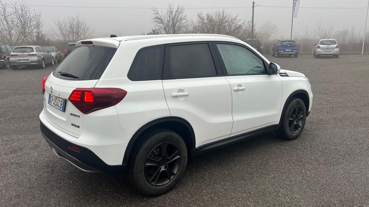 Suzuki Vitara 1.4 Hybrid Top