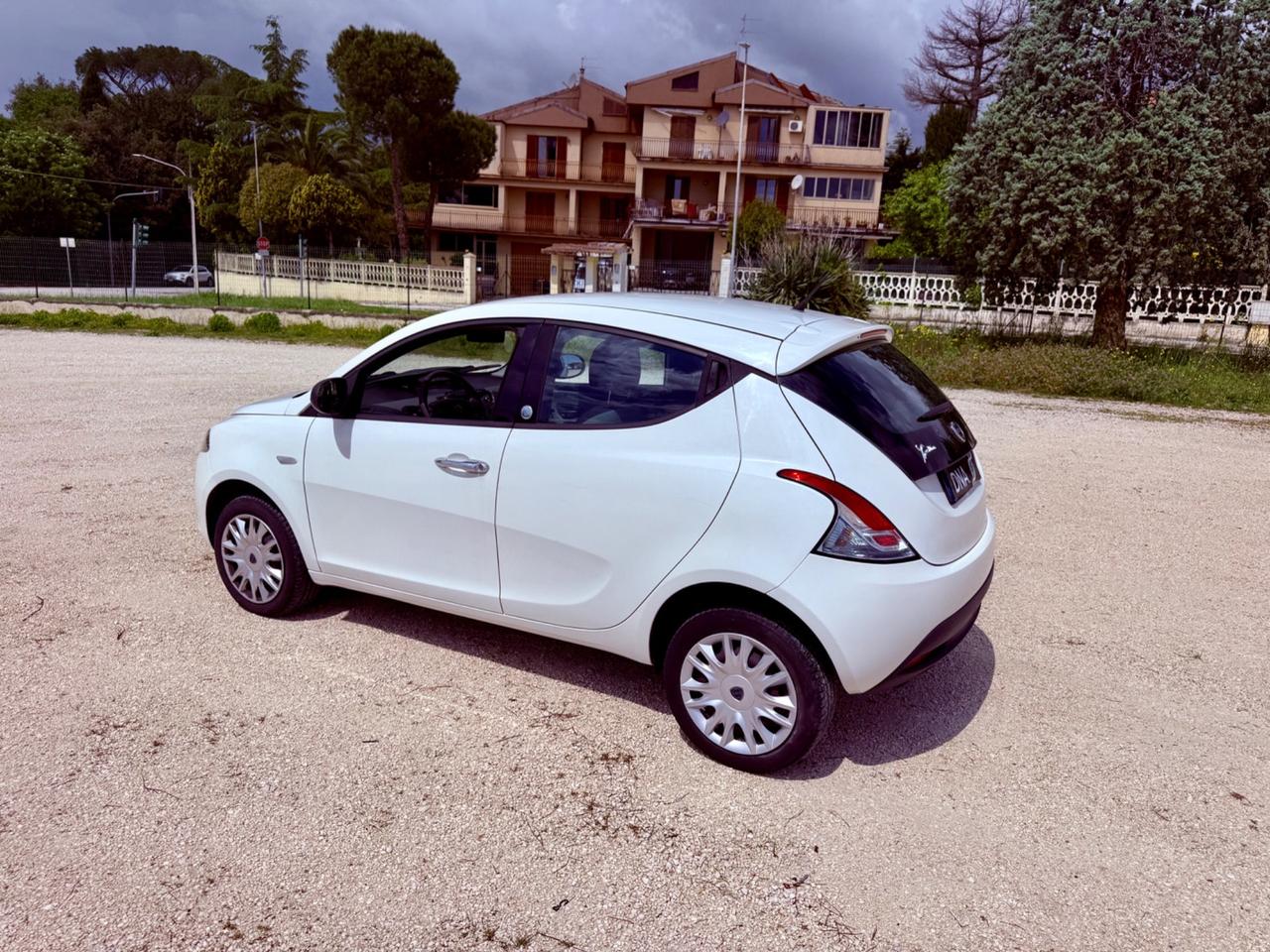 Ypsilon ecochic natural power neopatentati UNIPRO