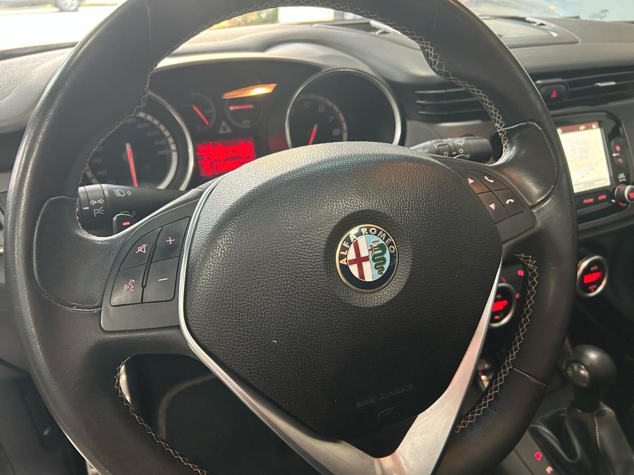 Alfa Romeo Giulietta 1750 Turbo TCT Quadrifoglio Verde