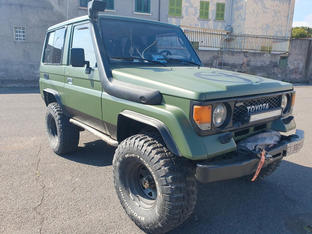 Toyota Land Cruiser II 2.4 turbodiesel SW LJ70