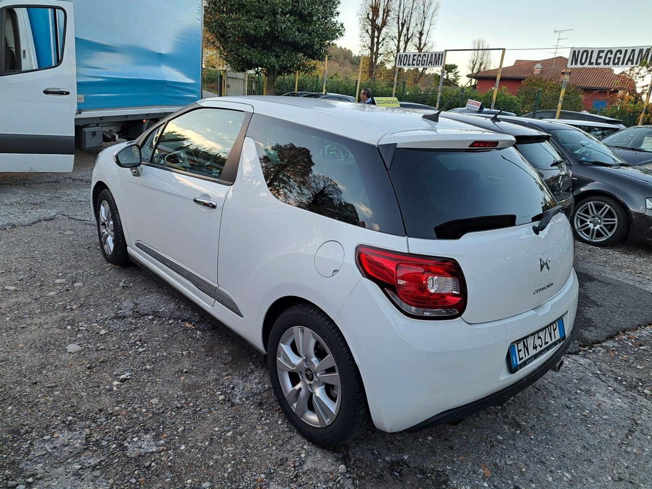 DS DS3 1.6 VTi 120 Just Black