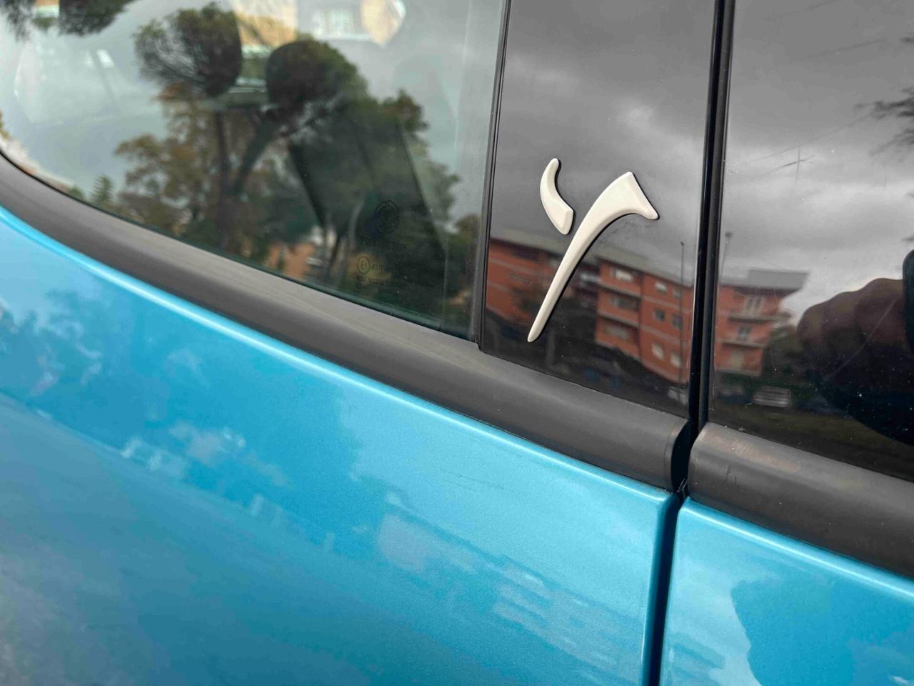 Lancia Ypsilon 1.2 69 CV 5 porte Elefantino NEOPATENTATI