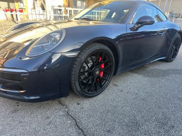 Porsche 911 3.0 Carrera 4 GTS Coupé