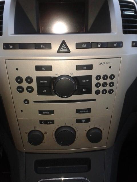 Opel Zafira 1.6 ecoM 94CV