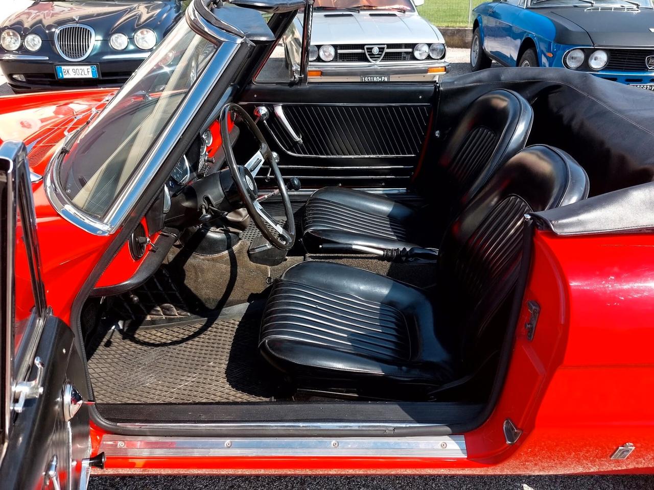 Alfa Romeo Spider Duetto 1600 Osso di Seppia del 1966