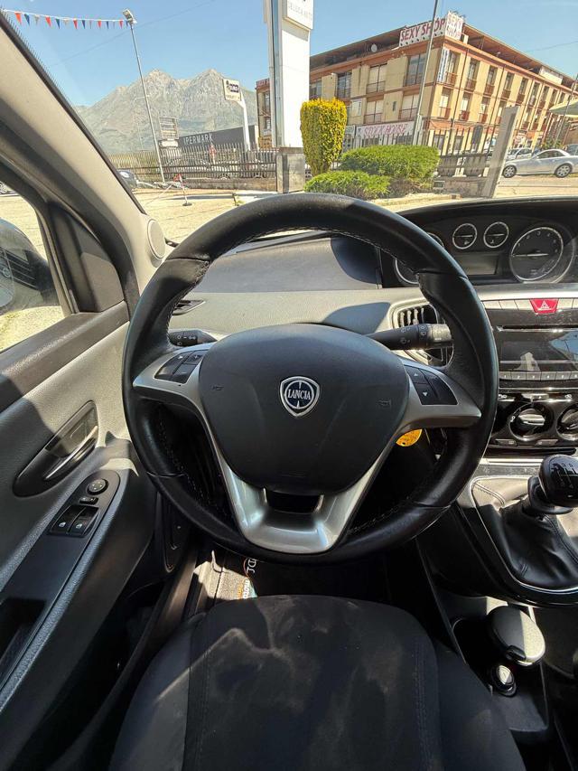 LANCIA Ypsilon 1.2 69 CV 5p. GPL Ecochic Gold SCONTO ROTTAMAZIONE