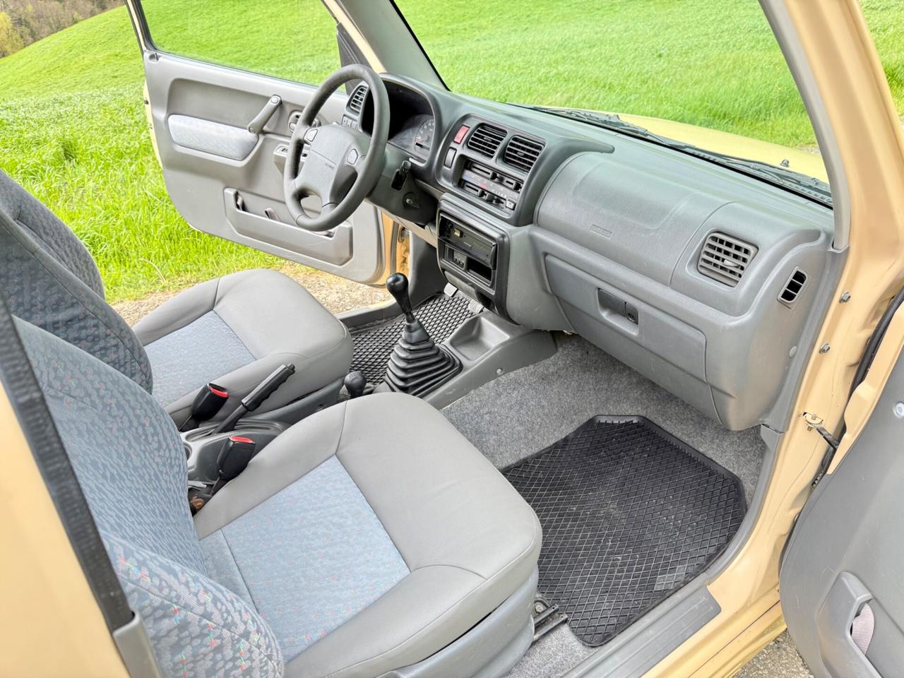 Suzuki Jimny 1.3i Cabrio 4WD RESTAURATO