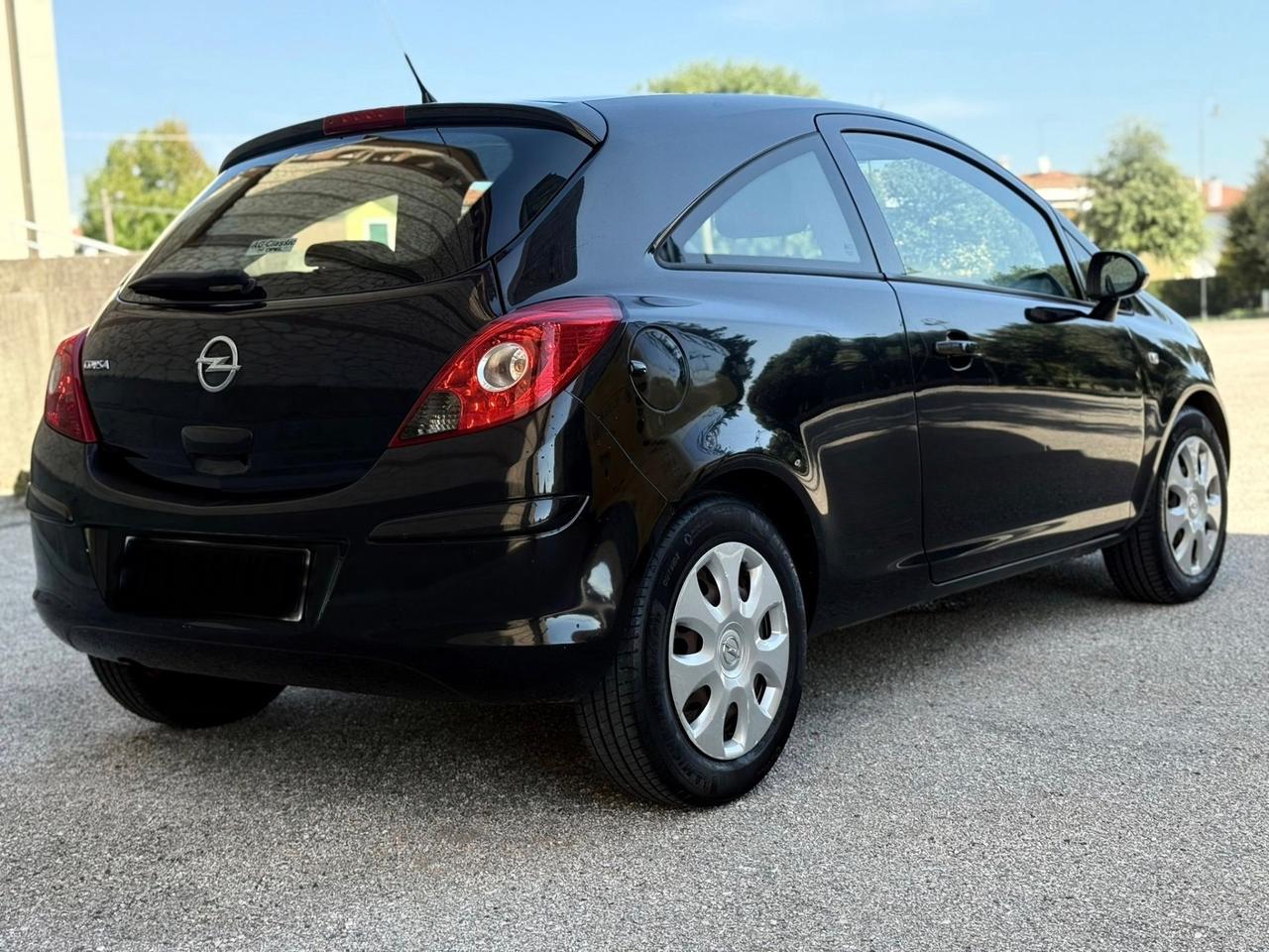 Opel Corsa 1.2 5 porte Edition