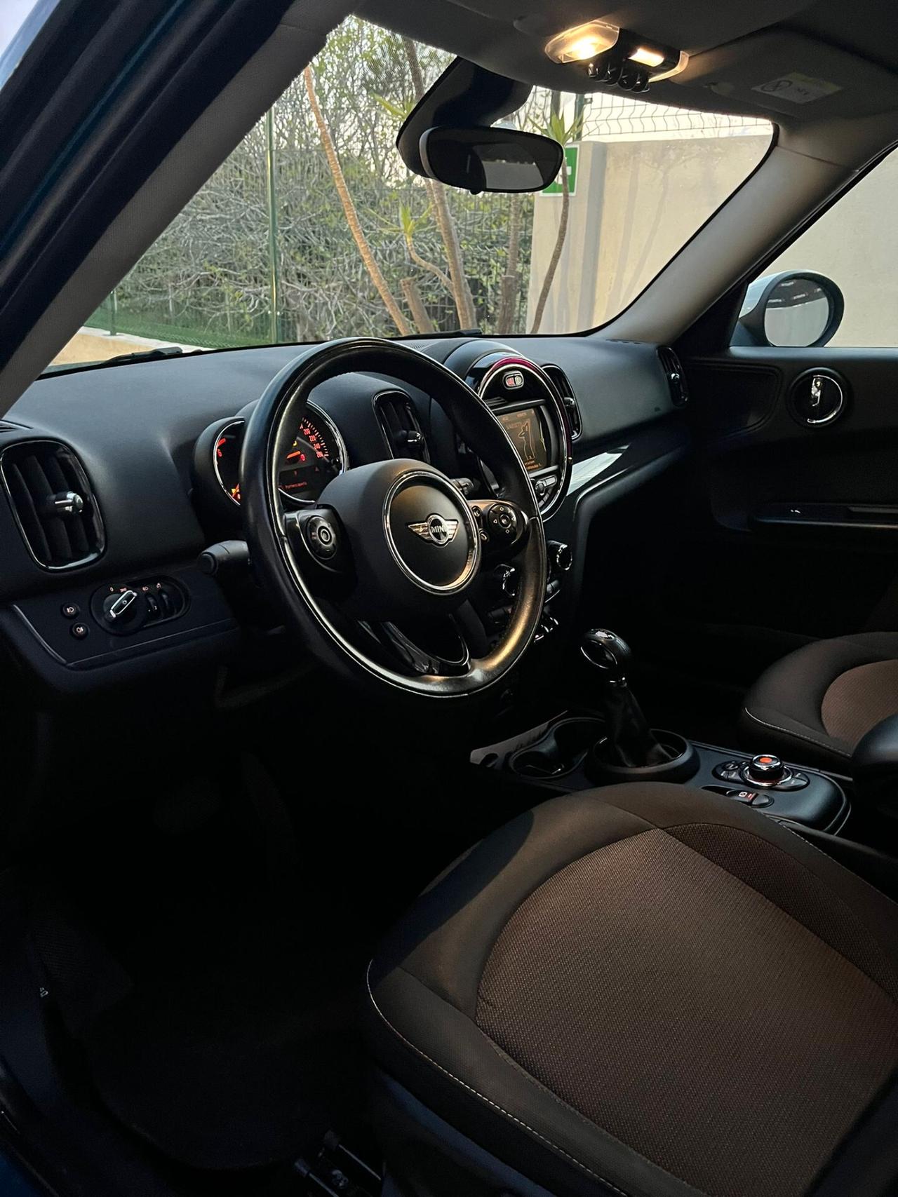 Mini Cooper D Countryman 2.0 Hype