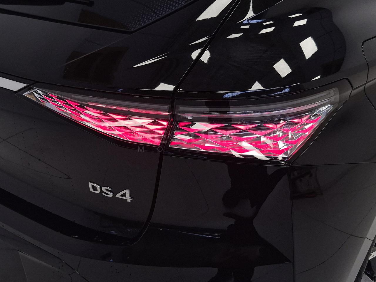 DS DS 4 1.5 bluehdi etoile alcantara 130cv auto