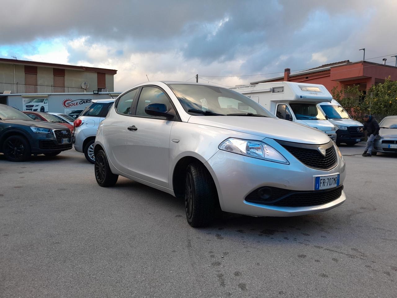 Lancia Ypsilon 1.2 69 CV 5 porte GPL Ecochic Elefantino Blu