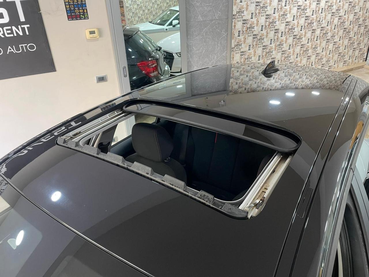 Bmw 116 116d 5p. Efficient Dynamics Sport TETTO APRIBILE