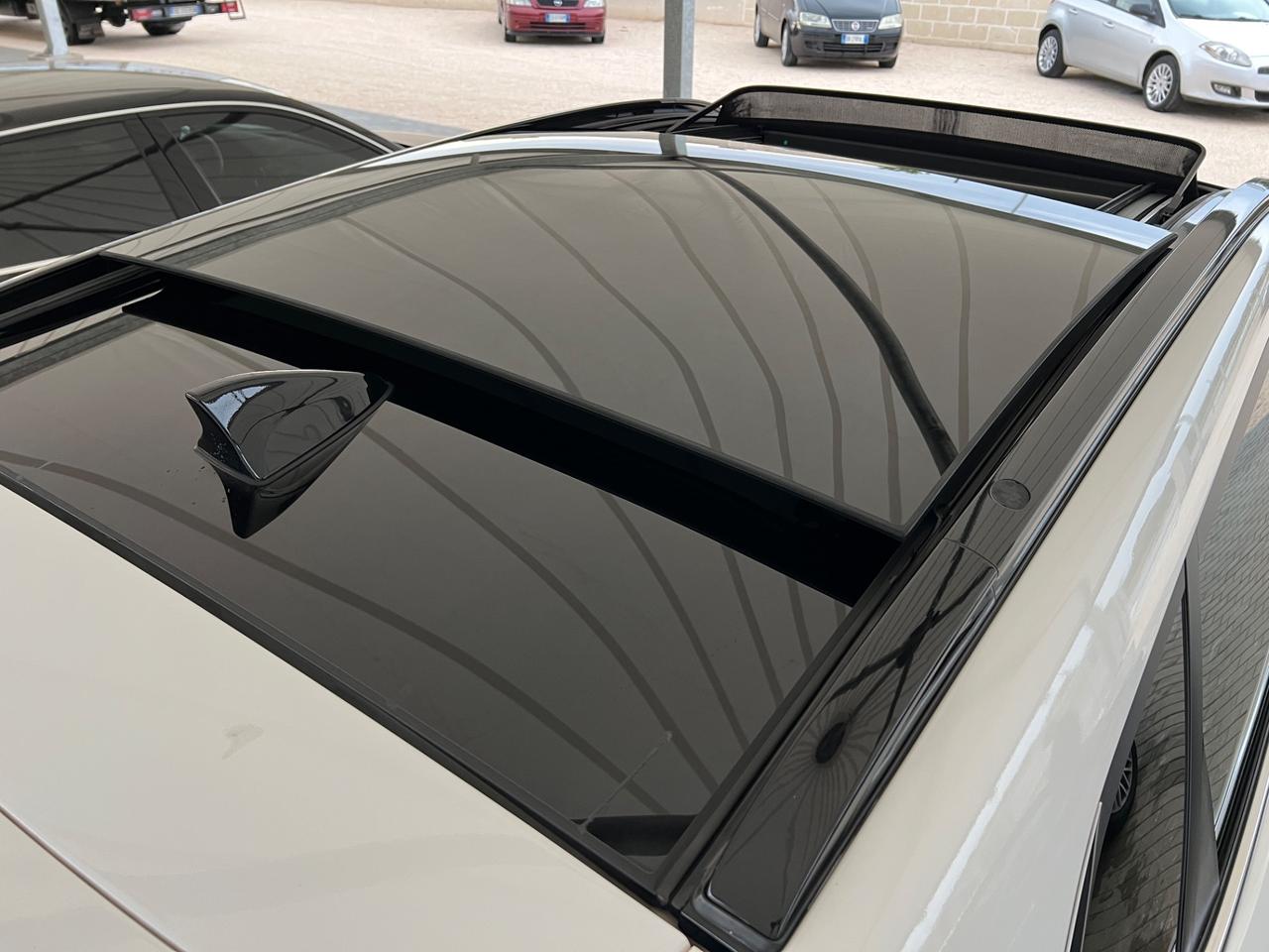 Hyundai Tucson 1.7 CRDi XPossible TETTO PANORAMICO
