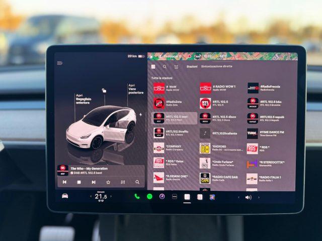 TESLA Model Y PERFORMANCE DUAL MOTOR AWD *UNIPROP*