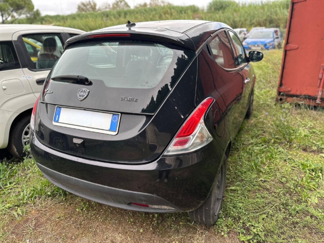LANCIA Ypsilon III 2021 - Ypsilon 1.0 firefly hybrid Gold s&s 70cv