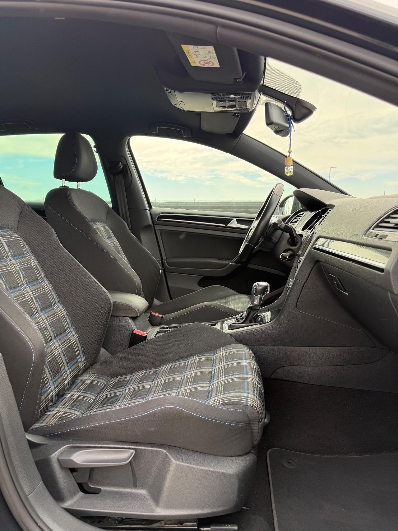 Volkswagen Golf GTE 1.4 TSI DSG 5p. Plug-In-Hybrid