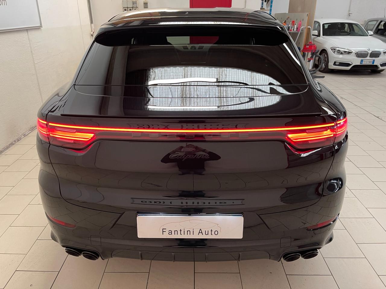 Porsche Cayenne Pacchetto Sport Carbonio-Cerchi 22 GT-Led Matrix-3.0 E-Hybrid Tiptronic-LEGGI SOTTO