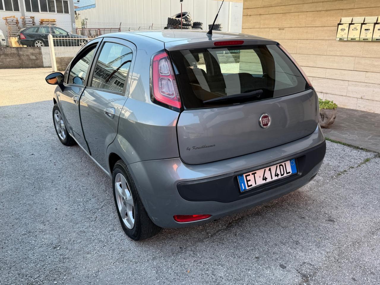 Fiat Punto 1.4 8V 5 porte Natural Power Street