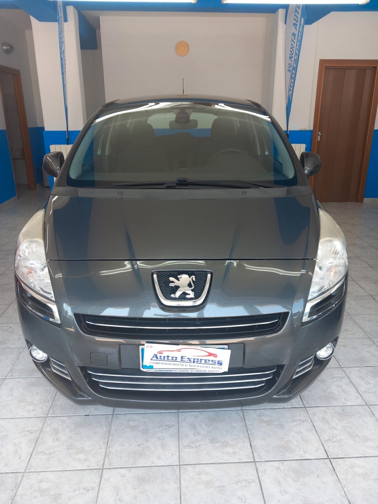 Peugeot 5008 1.6 diesel automatica 7 posti 152 mila km anno 2013