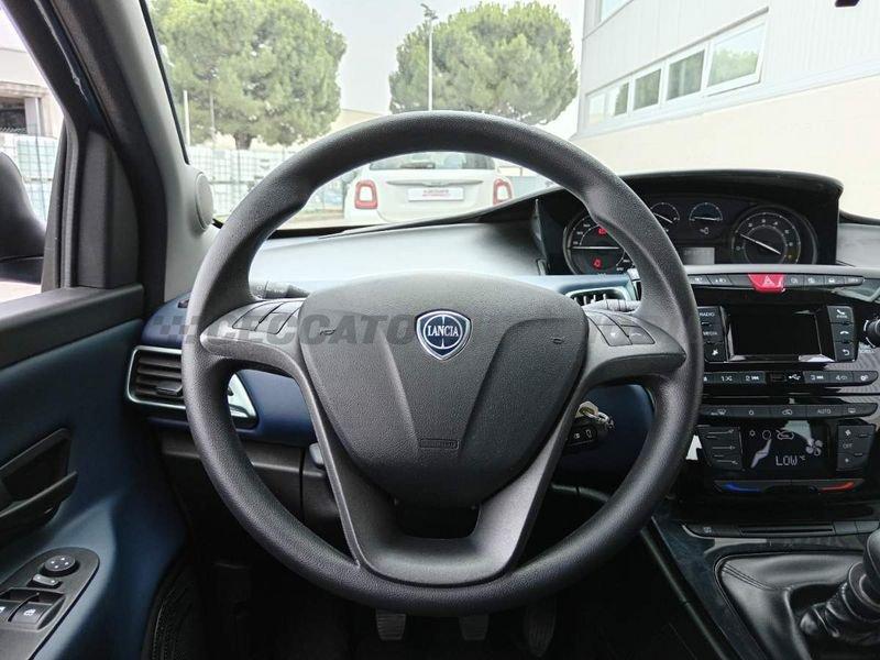 Lancia Ypsilon Ypsilon 1.0 firefly hybrid Oro s&s 70cv