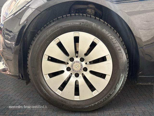 MERCEDES-BENZ C 180 Executive