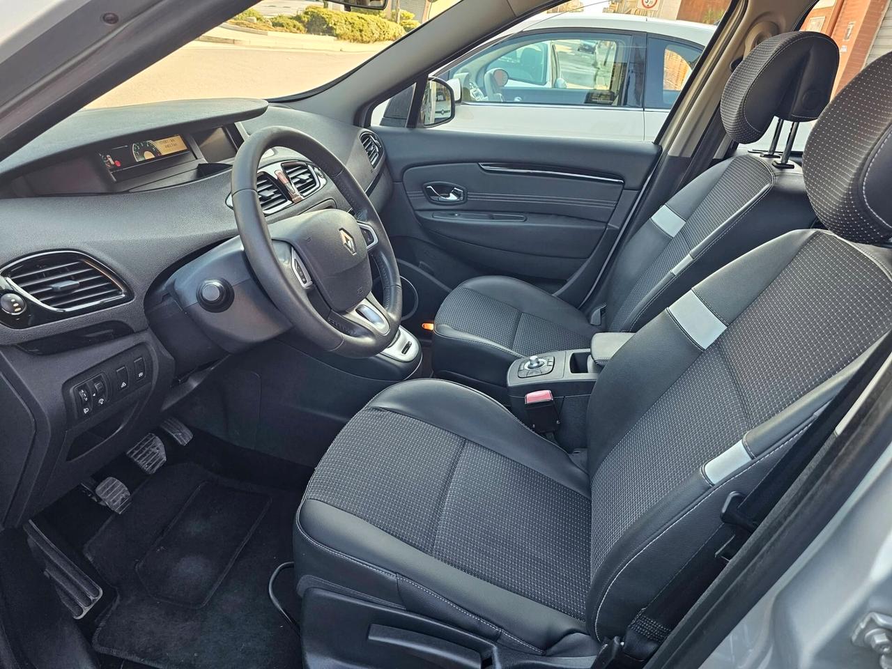 RENAULT SCENIC XMOD 1.6DCI 130CV LUXE