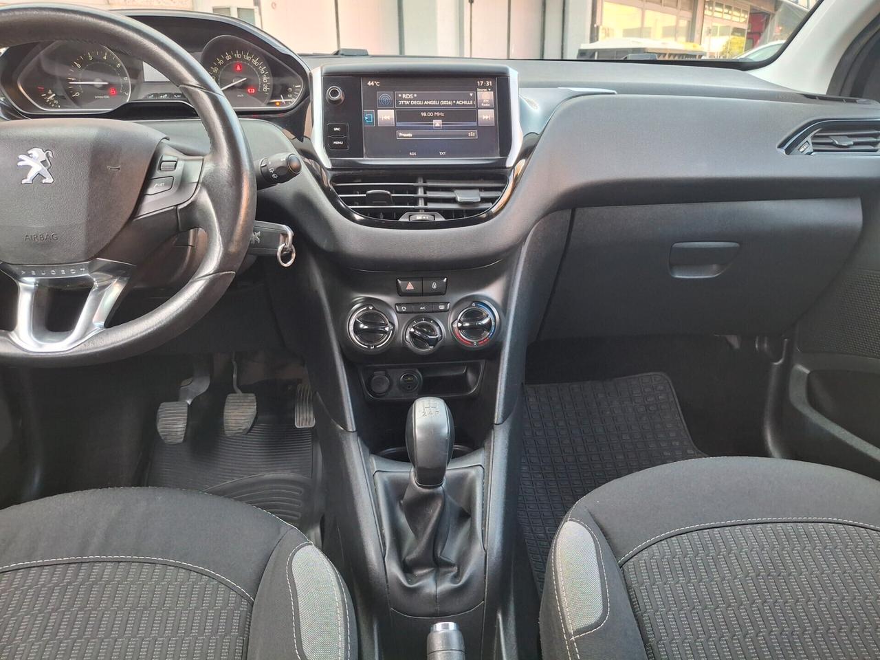 Peugeot 208 PureTech 82cv.-EURO 6-NEOPATENTATI-
