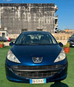 Peugeot 207 1.4 HDi 70CV 5p. XT