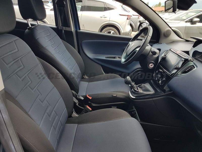 Lancia Ypsilon Ypsilon 1.0 firefly hybrid Platino s&s 70cv