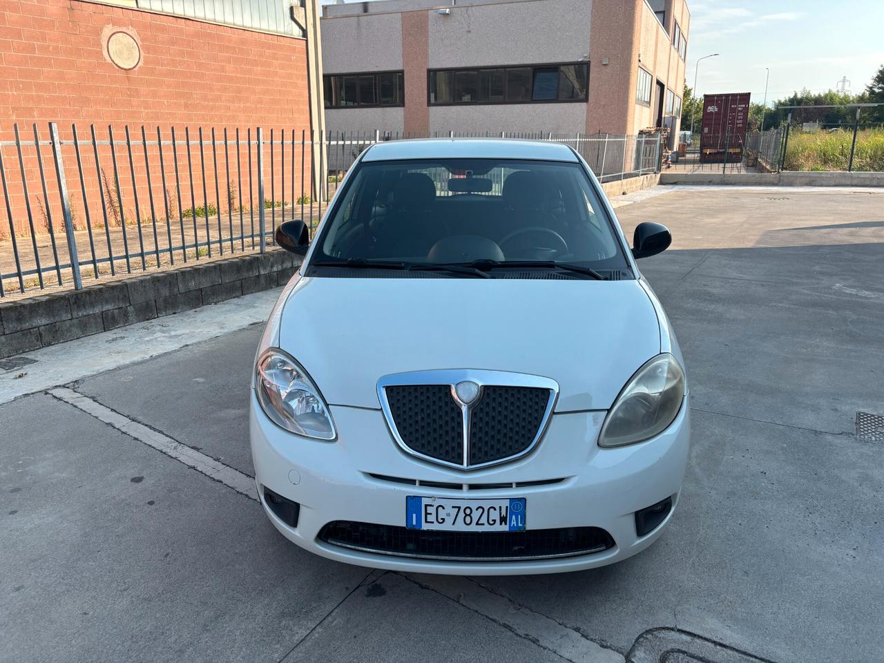 Lancia Ypsilon 1.2 69 CV Platino