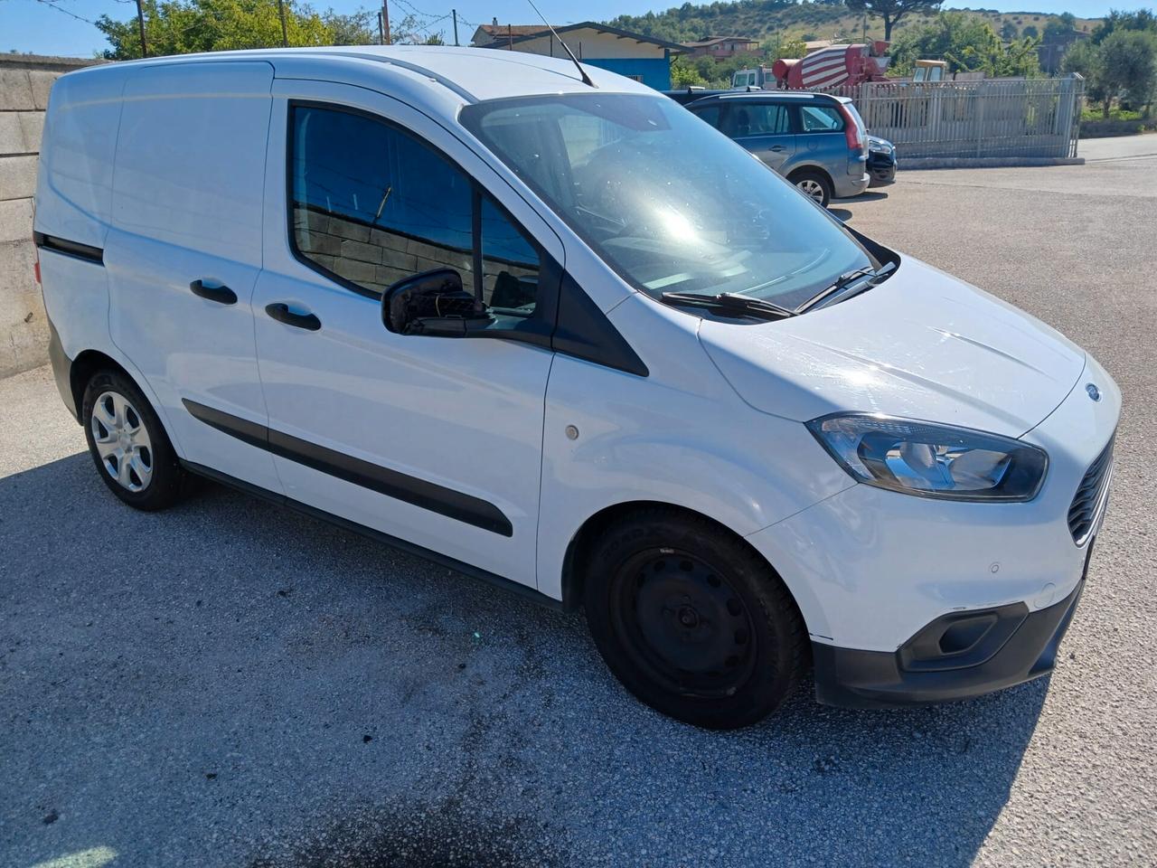 Ford Transit Courier 1.5 TDCi 100cv Van anno 2019